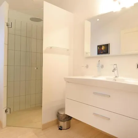 Three-bedroom In Ulfborg