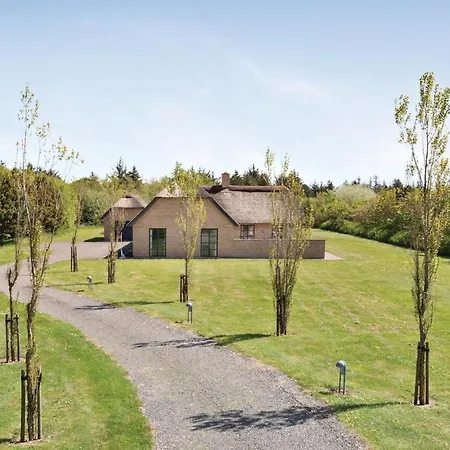 Three-bedroom In Ulfborg Øhuse